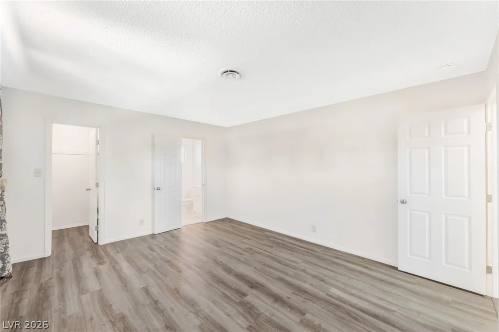 113 Rosemeade, Las Vegas, NV 89106