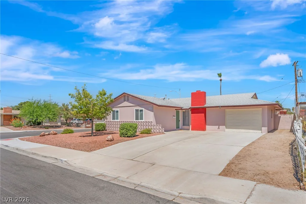 113 Rosemeade, Las Vegas, NV 89106