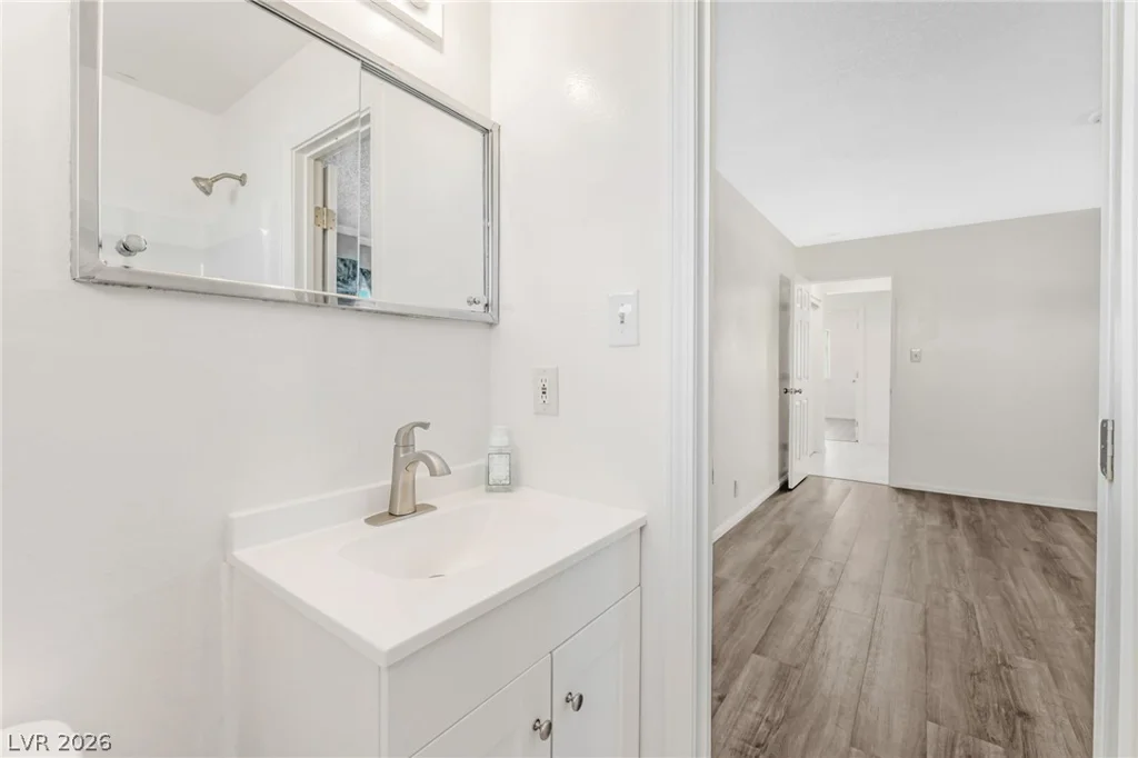 113 Rosemeade, Las Vegas, NV 89106