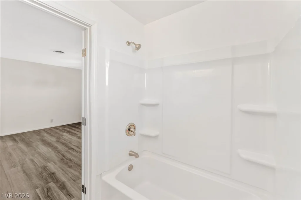 113 Rosemeade, Las Vegas, NV 89106