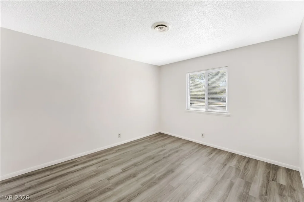113 Rosemeade, Las Vegas, NV 89106