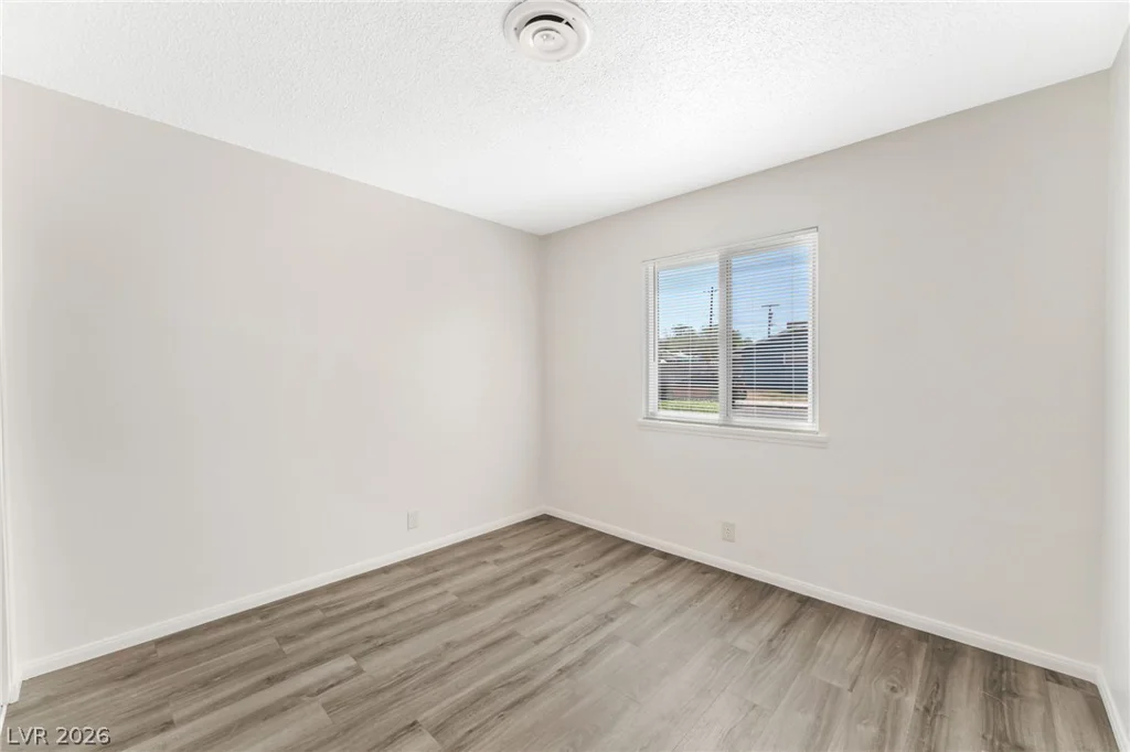 113 Rosemeade, Las Vegas, NV 89106