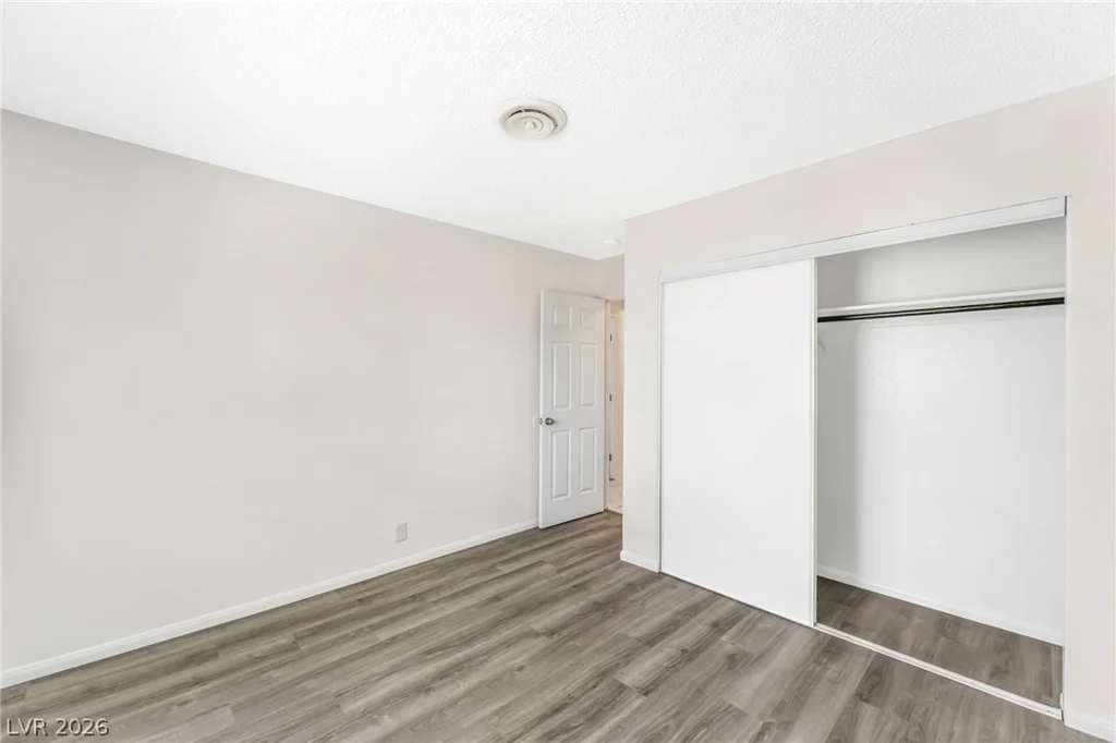 113 Rosemeade, Las Vegas, NV 89106