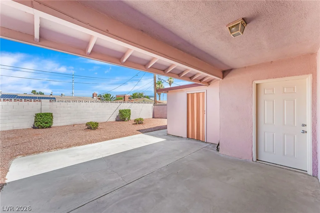113 Rosemeade, Las Vegas, NV 89106