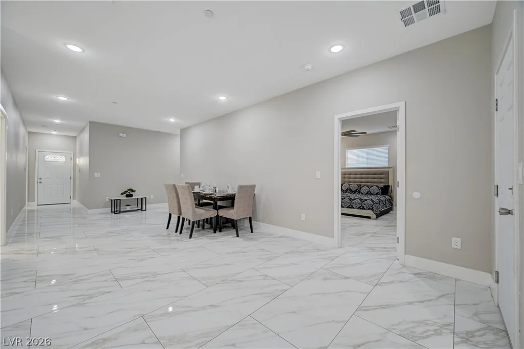 6132 Glacier, Las Vegas, NV 89156