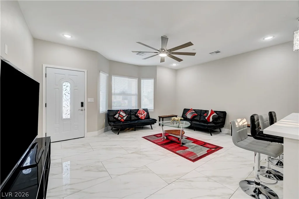 6132 Glacier, Las Vegas, NV 89156