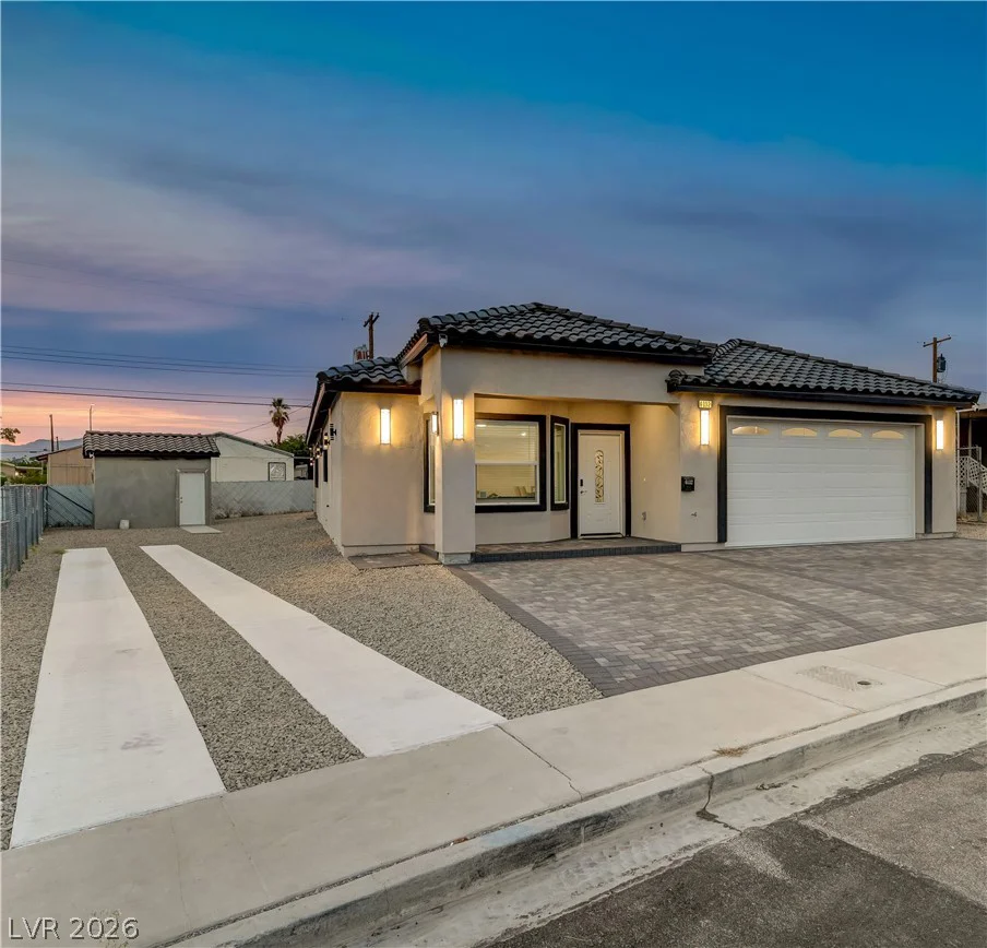 6132 Glacier, Las Vegas, NV 89156