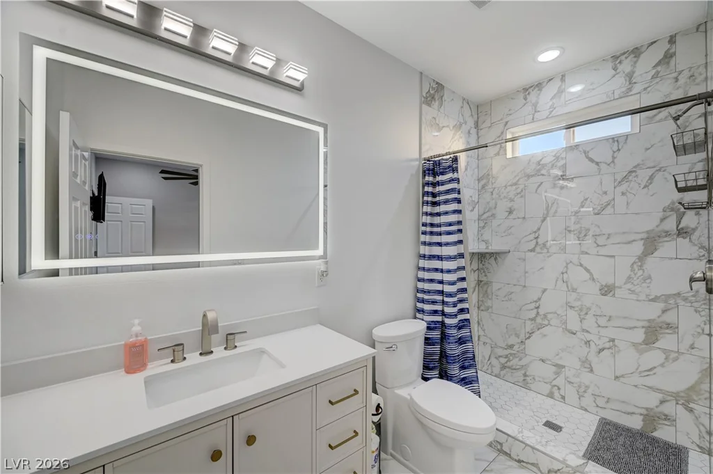 6132 Glacier, Las Vegas, NV 89156