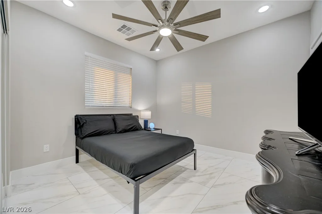 6132 Glacier, Las Vegas, NV 89156