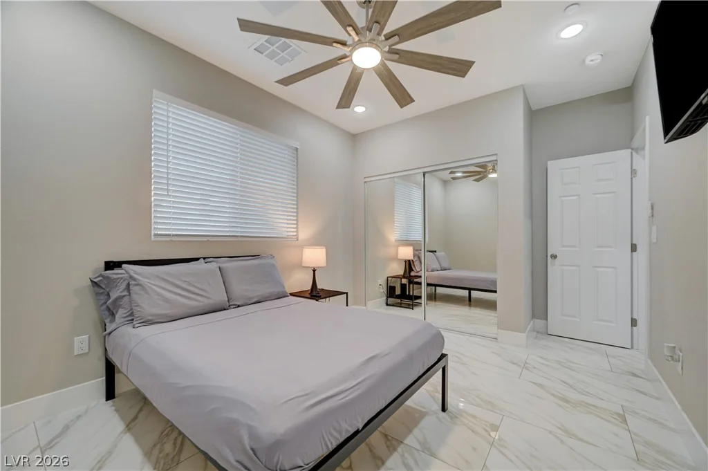 6132 Glacier, Las Vegas, NV 89156