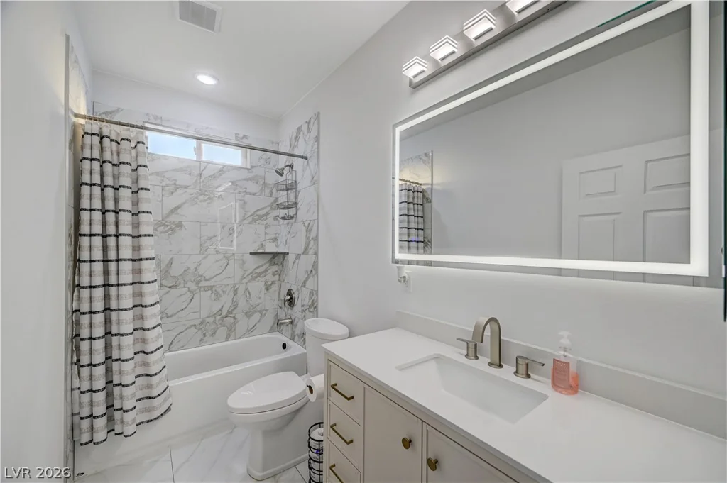 6132 Glacier, Las Vegas, NV 89156