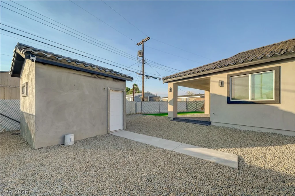 6132 Glacier, Las Vegas, NV 89156