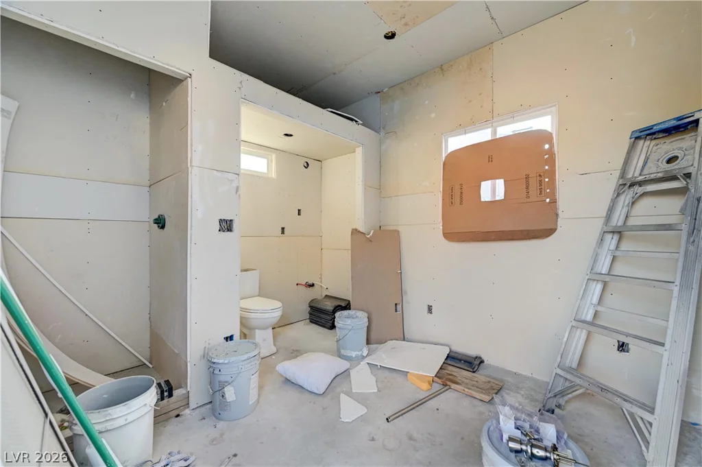 6132 Glacier, Las Vegas, NV 89156