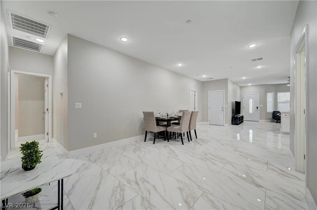 6132 Glacier, Las Vegas, NV 89156