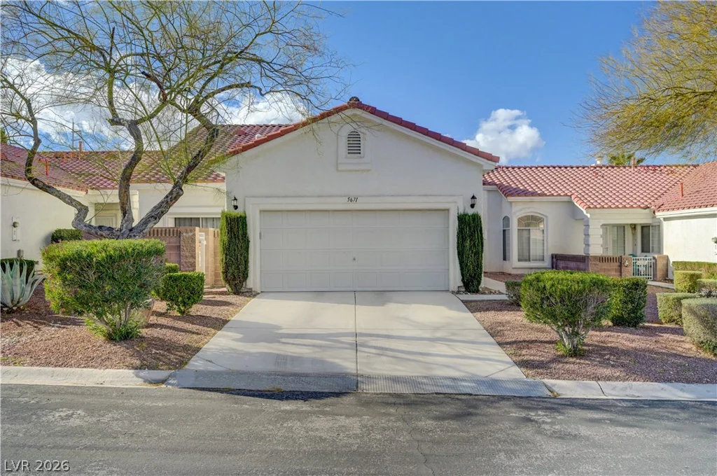 5671 Whale Watch, Las Vegas, NV 89113