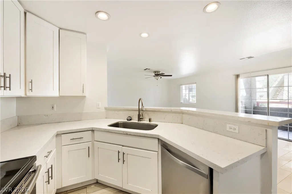 8600 Charleston, Las Vegas, NV 89117