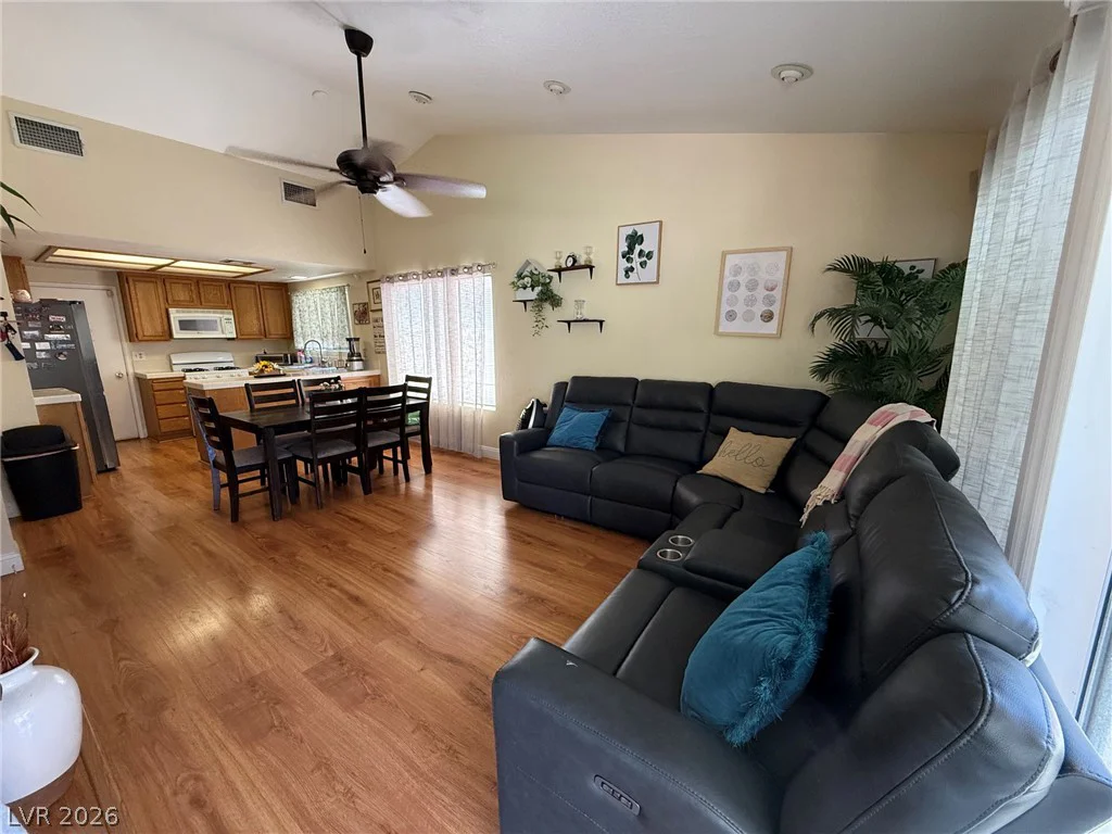 4839 Beaconsfield, Las Vegas, NV 89147