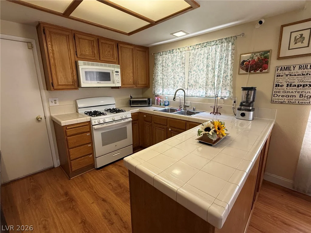 4839 Beaconsfield, Las Vegas, NV 89147