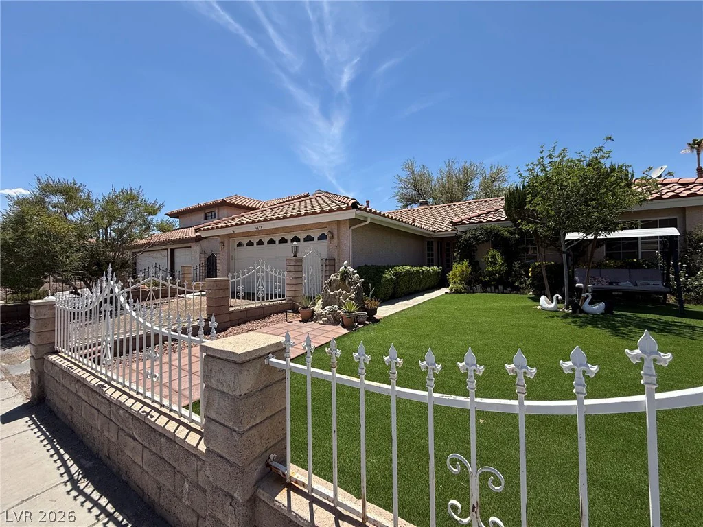 4839 Beaconsfield, Las Vegas, NV 89147