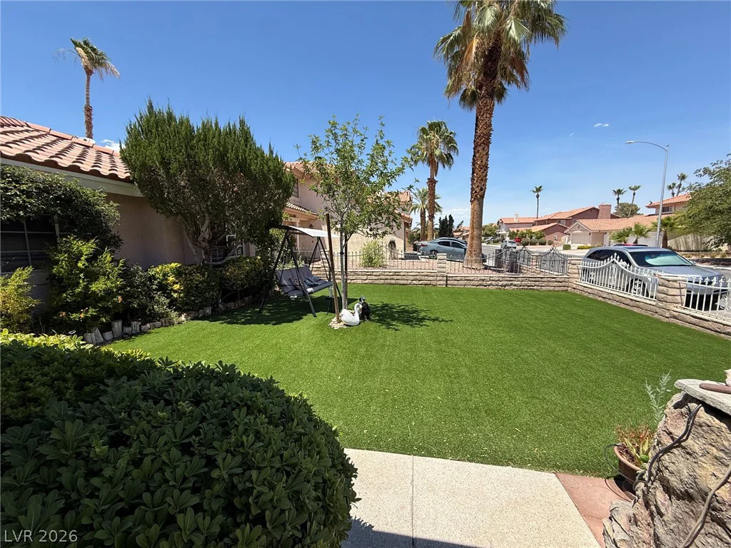 4839 Beaconsfield, Las Vegas, NV 89147