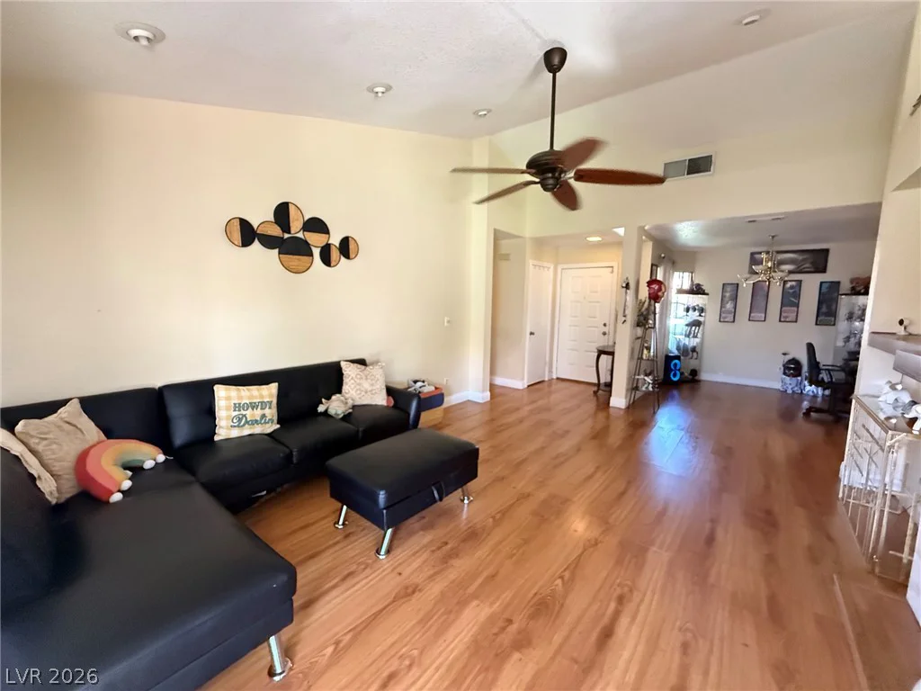 4839 Beaconsfield, Las Vegas, NV 89147