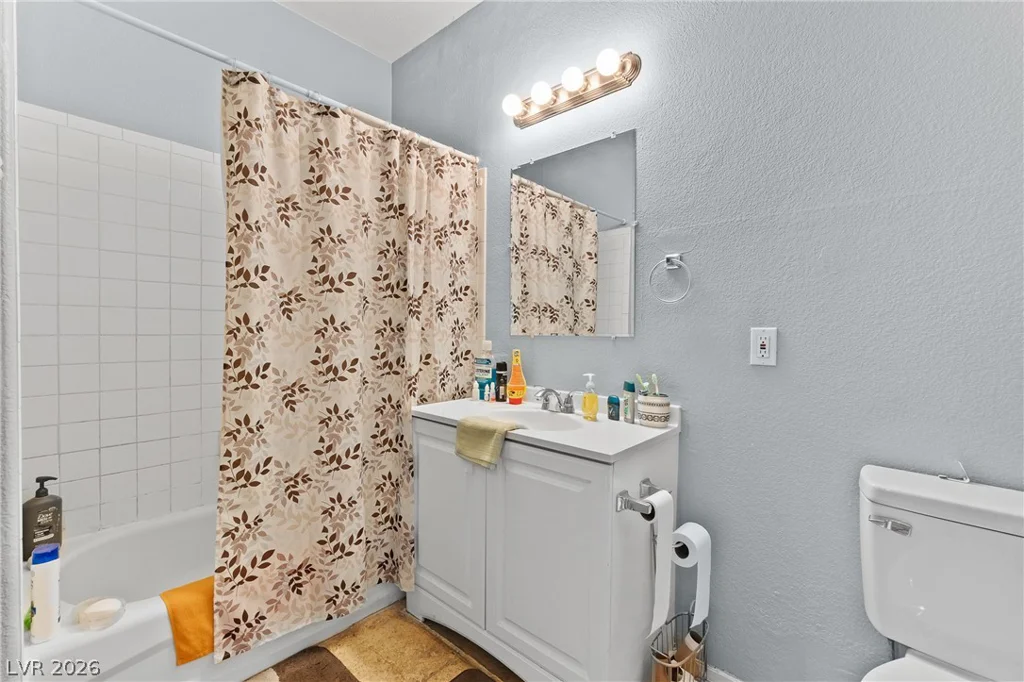 2060 Rancho Lake, Las Vegas, NV 89108