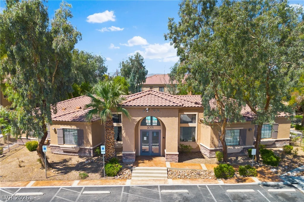 2060 Rancho Lake, Las Vegas, NV 89108