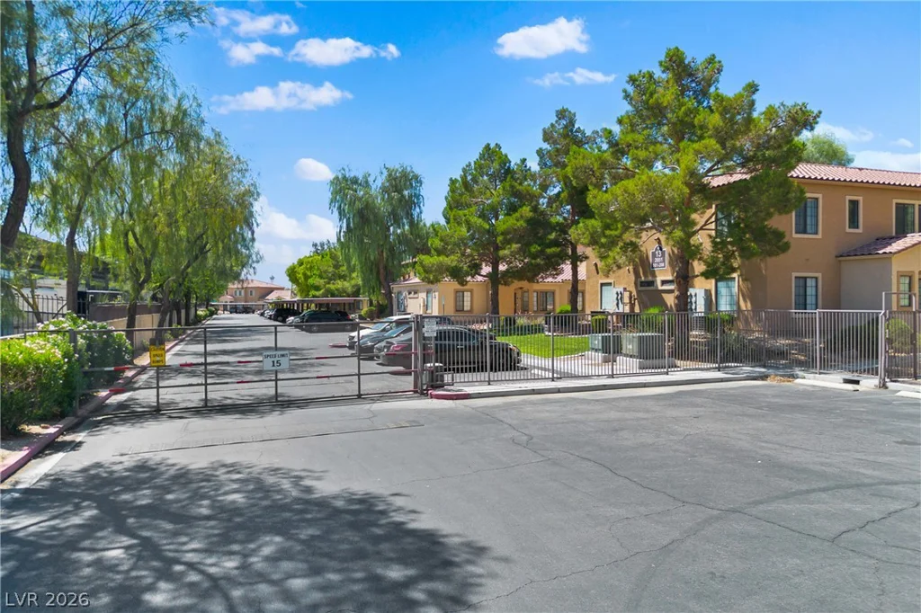 2060 Rancho Lake, Las Vegas, NV 89108