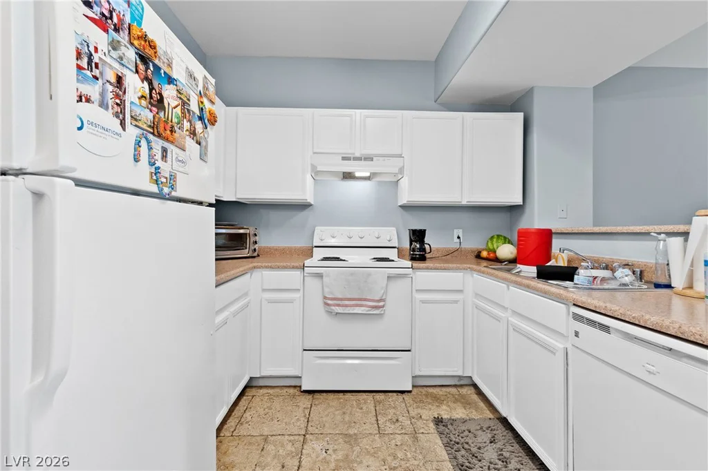 2060 Rancho Lake, Las Vegas, NV 89108