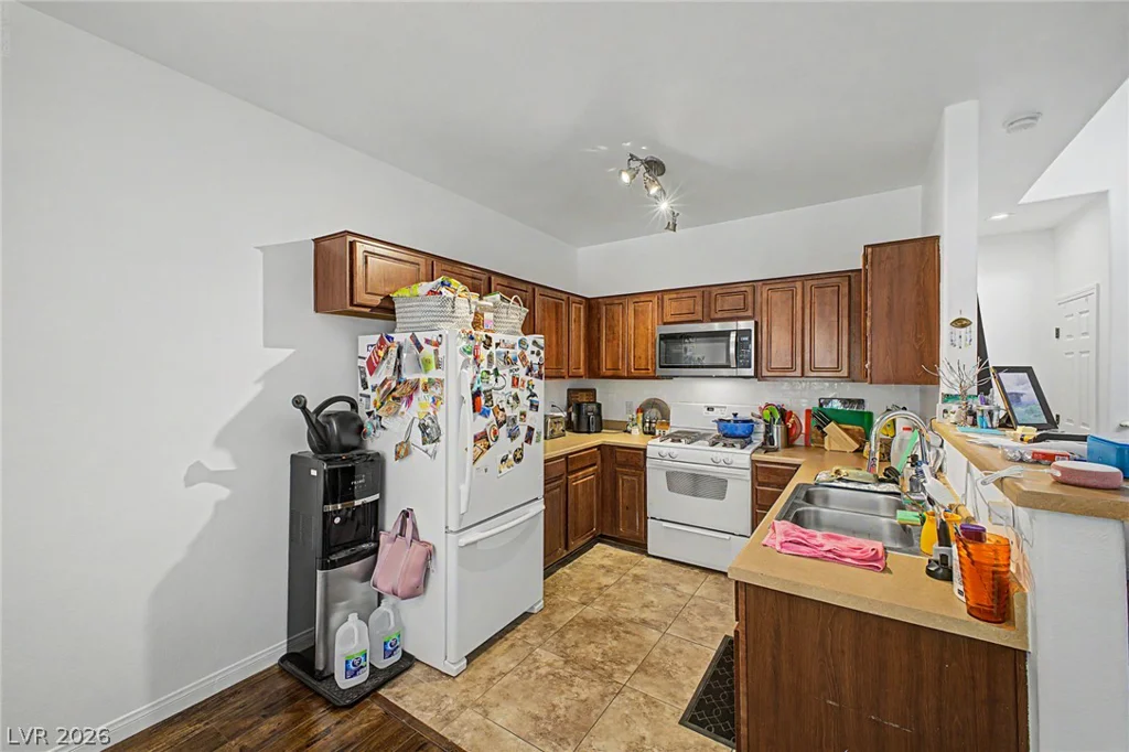 10514 Gold Shadow, Las Vegas, NV 89129