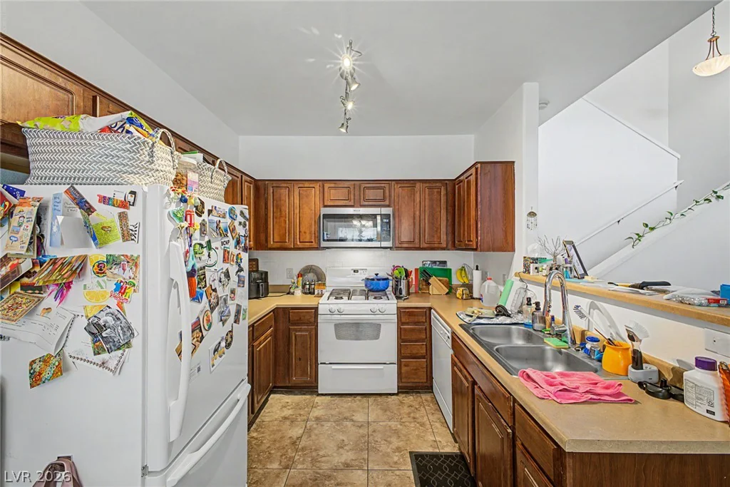 10514 Gold Shadow, Las Vegas, NV 89129