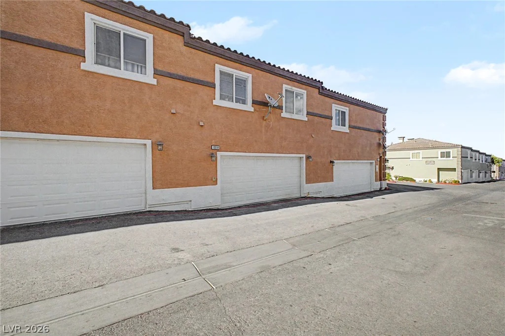 10514 Gold Shadow, Las Vegas, NV 89129