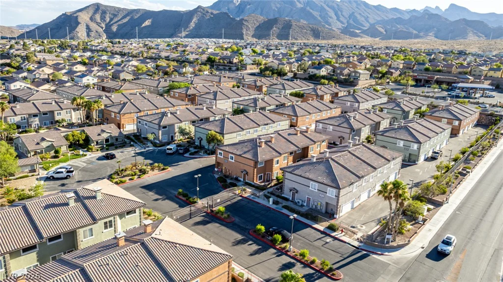 10514 Gold Shadow, Las Vegas, NV 89129