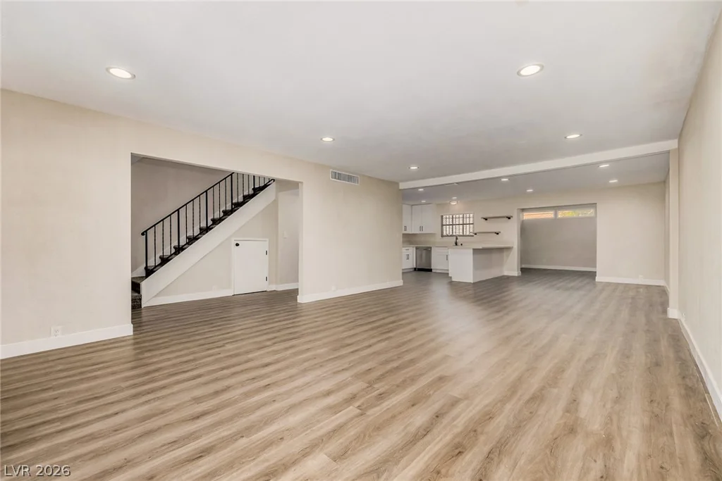 850 Tam O Shanter, Las Vegas, NV 89109