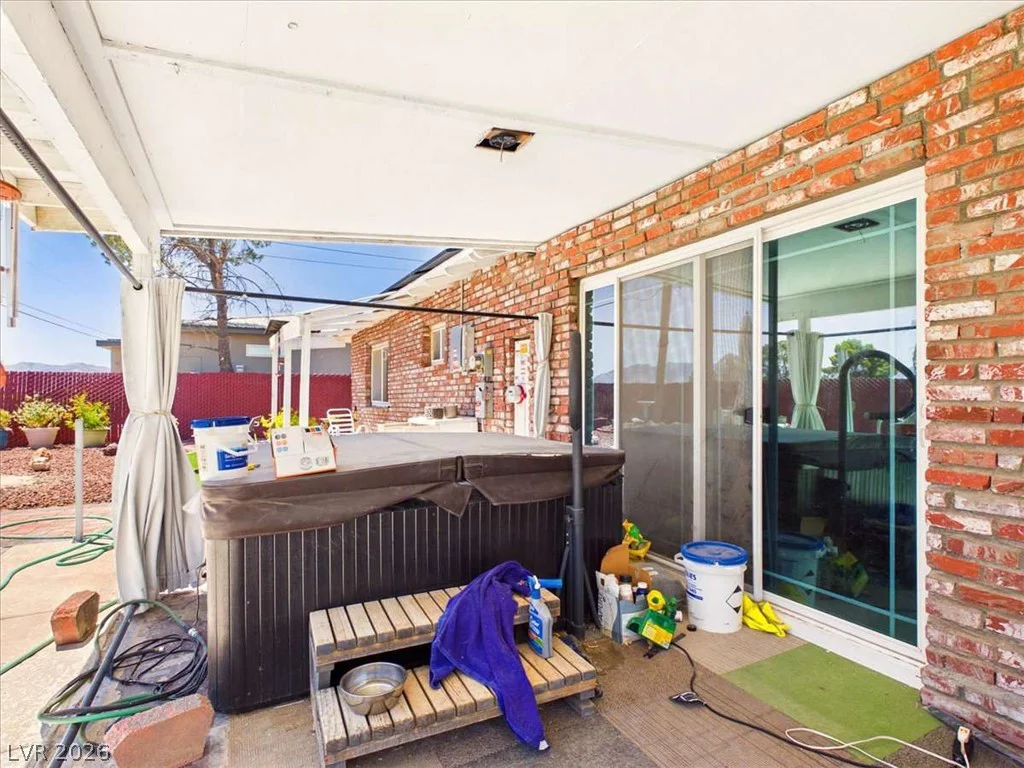 101 Comstock, Pahrump, NV 89048