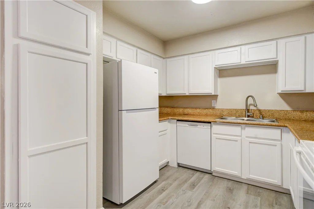 3151 Soaring Gulls, Las Vegas, NV 89128
