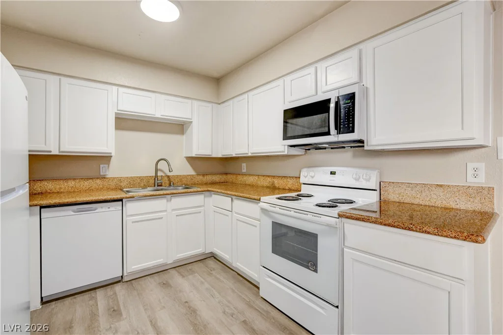 3151 Soaring Gulls, Las Vegas, NV 89128