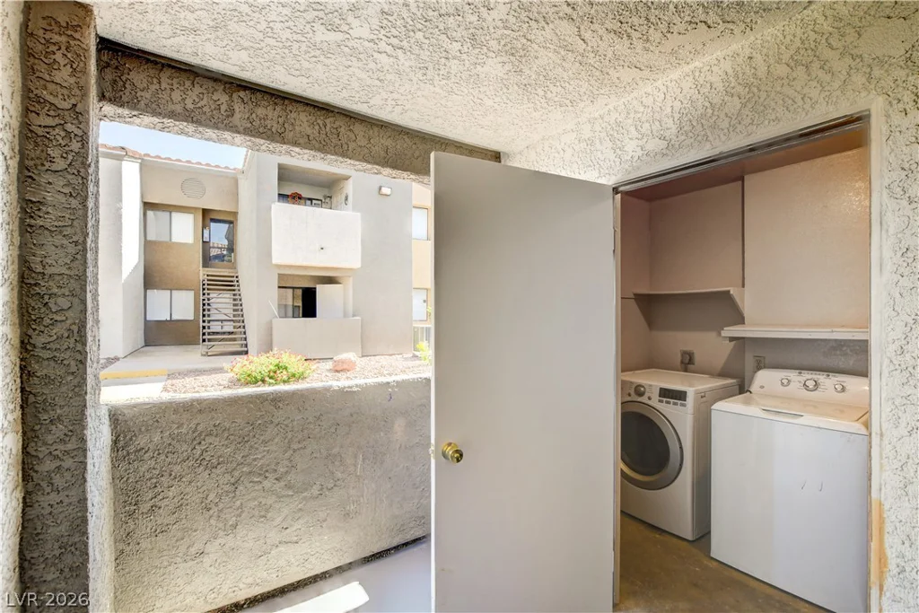 3151 Soaring Gulls, Las Vegas, NV 89128