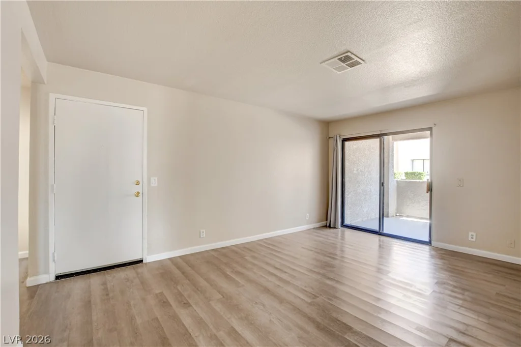 3151 Soaring Gulls, Las Vegas, NV 89128