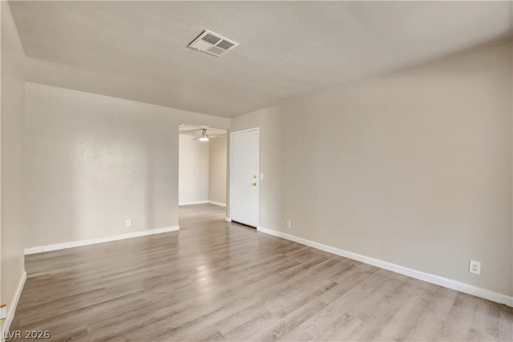 3151 Soaring Gulls, Las Vegas, NV 89128