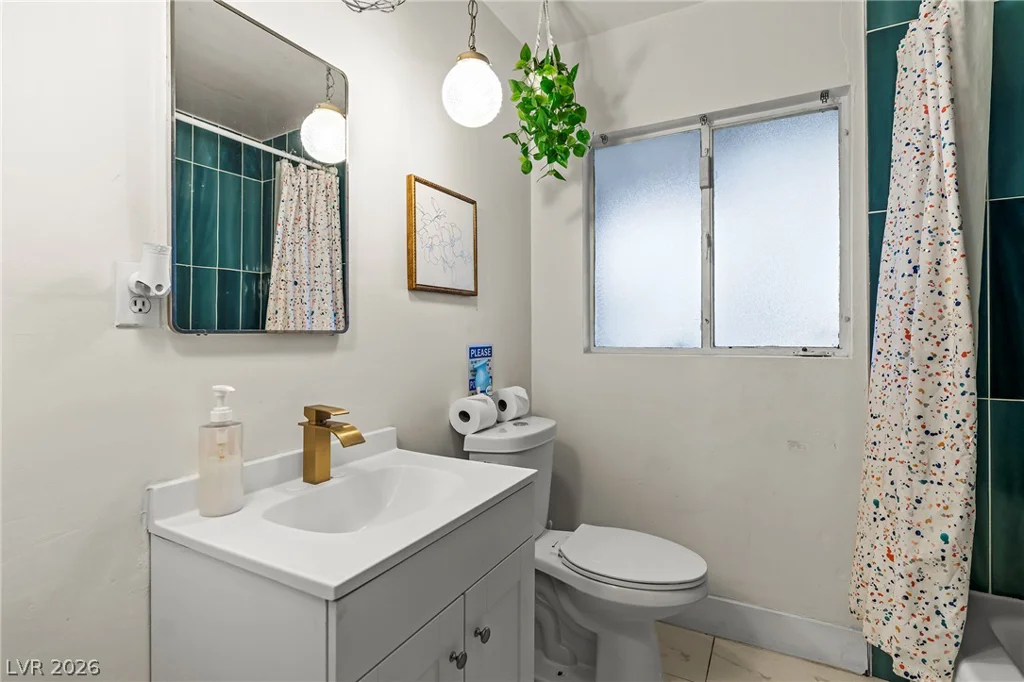 1504 Crestwood, Las Vegas, NV 89104