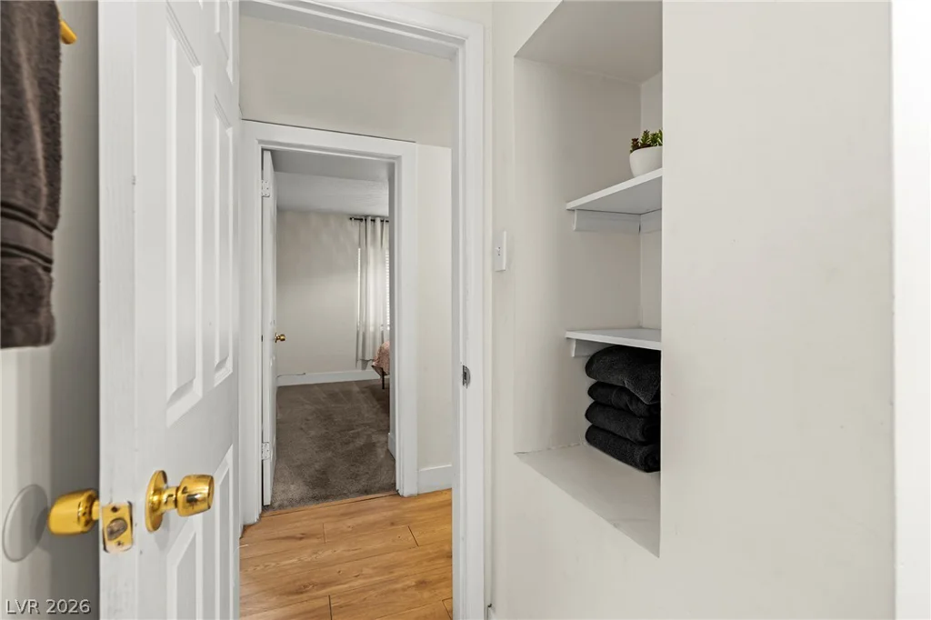 1504 Crestwood, Las Vegas, NV 89104