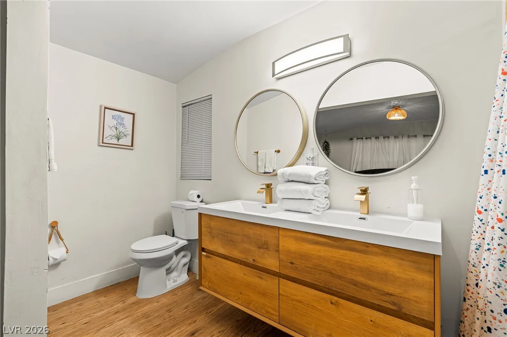 1504 Crestwood, Las Vegas, NV 89104