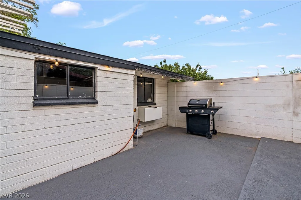 1504 Crestwood, Las Vegas, NV 89104