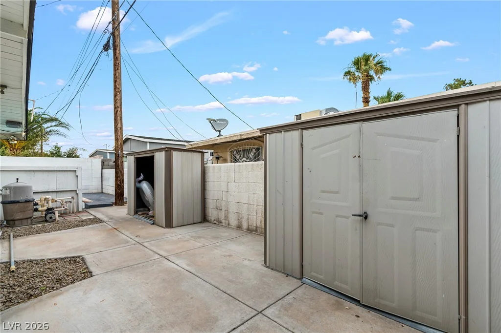 1504 Crestwood, Las Vegas, NV 89104