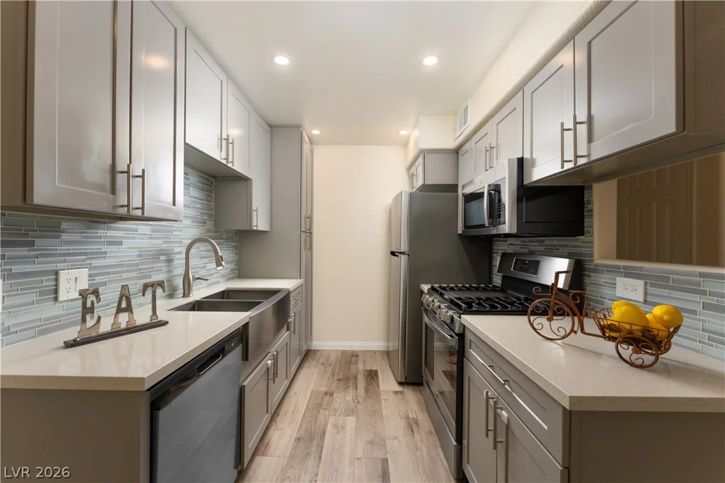 3318 DECATUR, Las Vegas, NV 89130