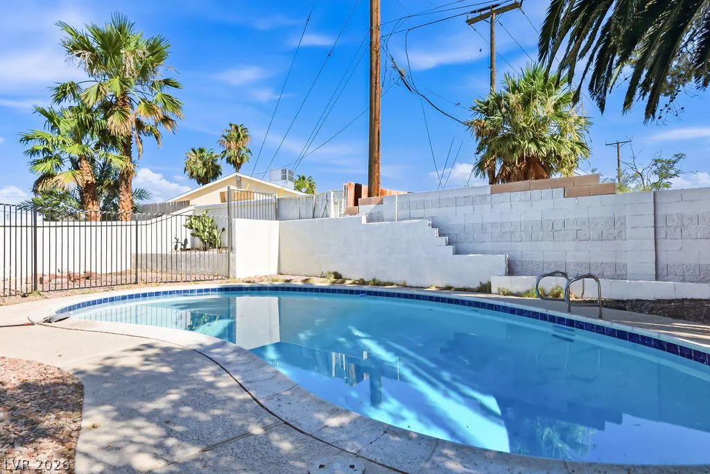 3205 Mary Ann, Las Vegas, NV 89101