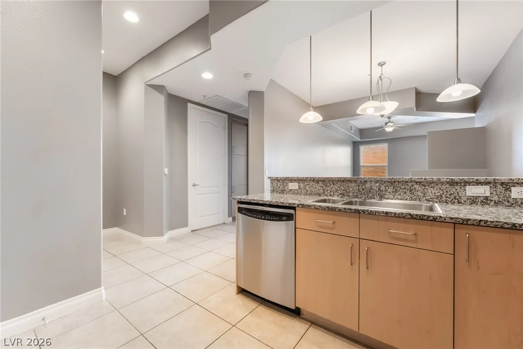 50 Serene, Las Vegas, NV 89123