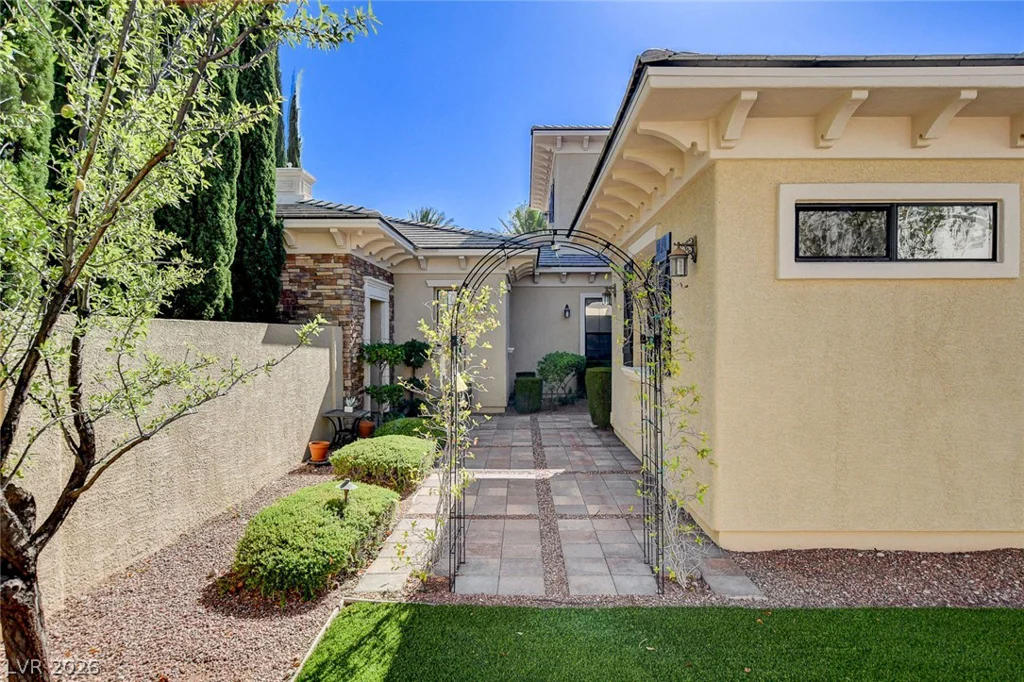 10140 Stony Ridge, Las Vegas, NV 89144