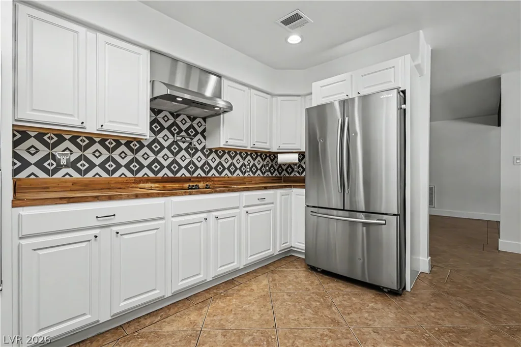 1888 Viking, Las Vegas, NV 89169